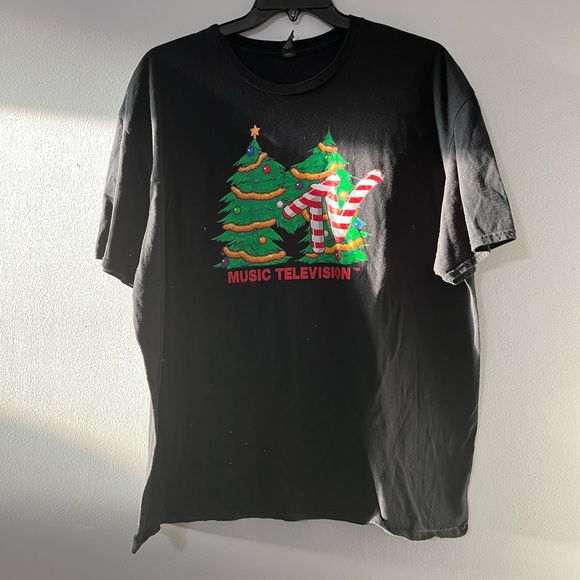 Gildan Other - MTV Christmas tee shirt